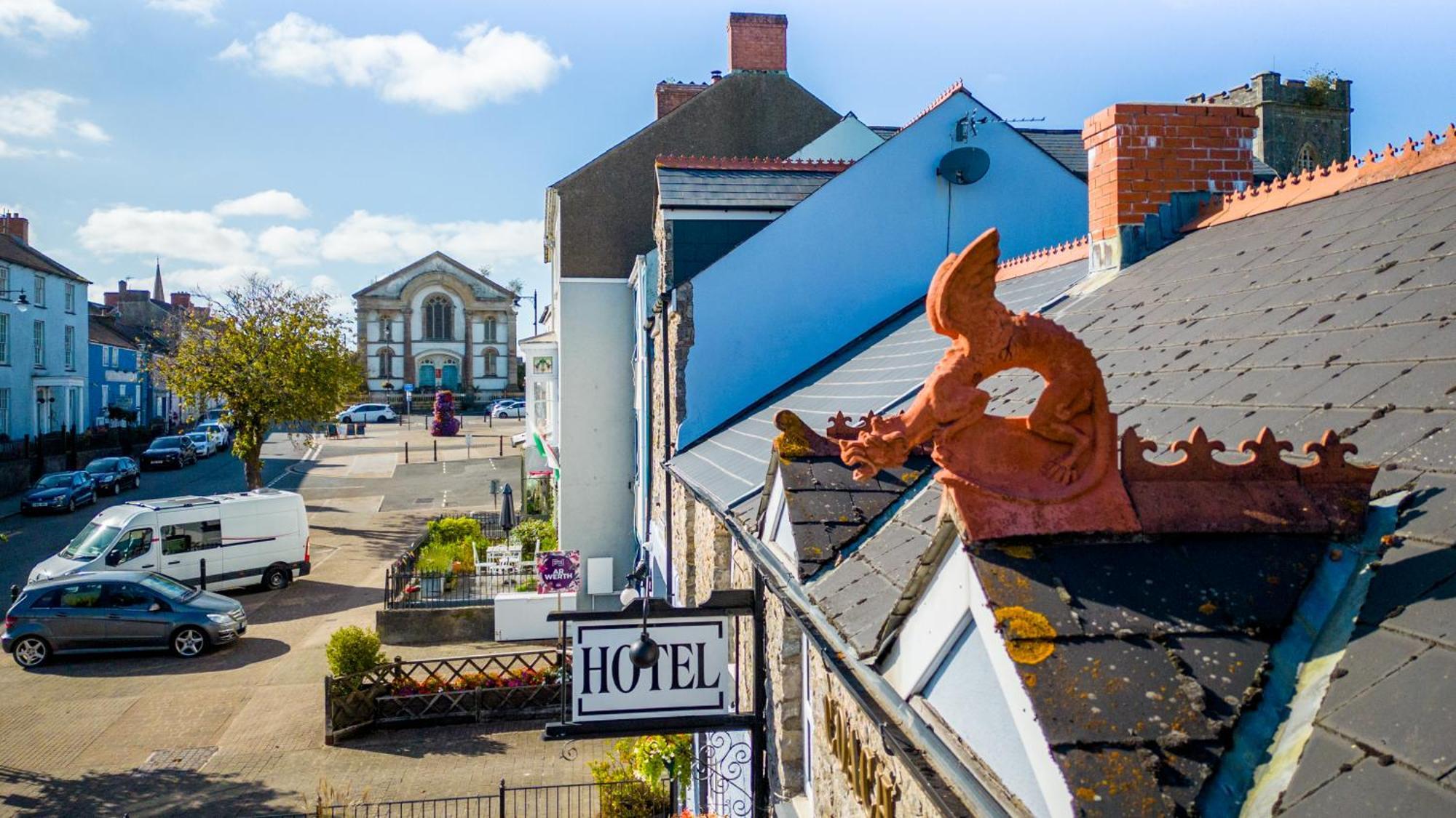 The Coach House Hotel Pembroke Exterior photo